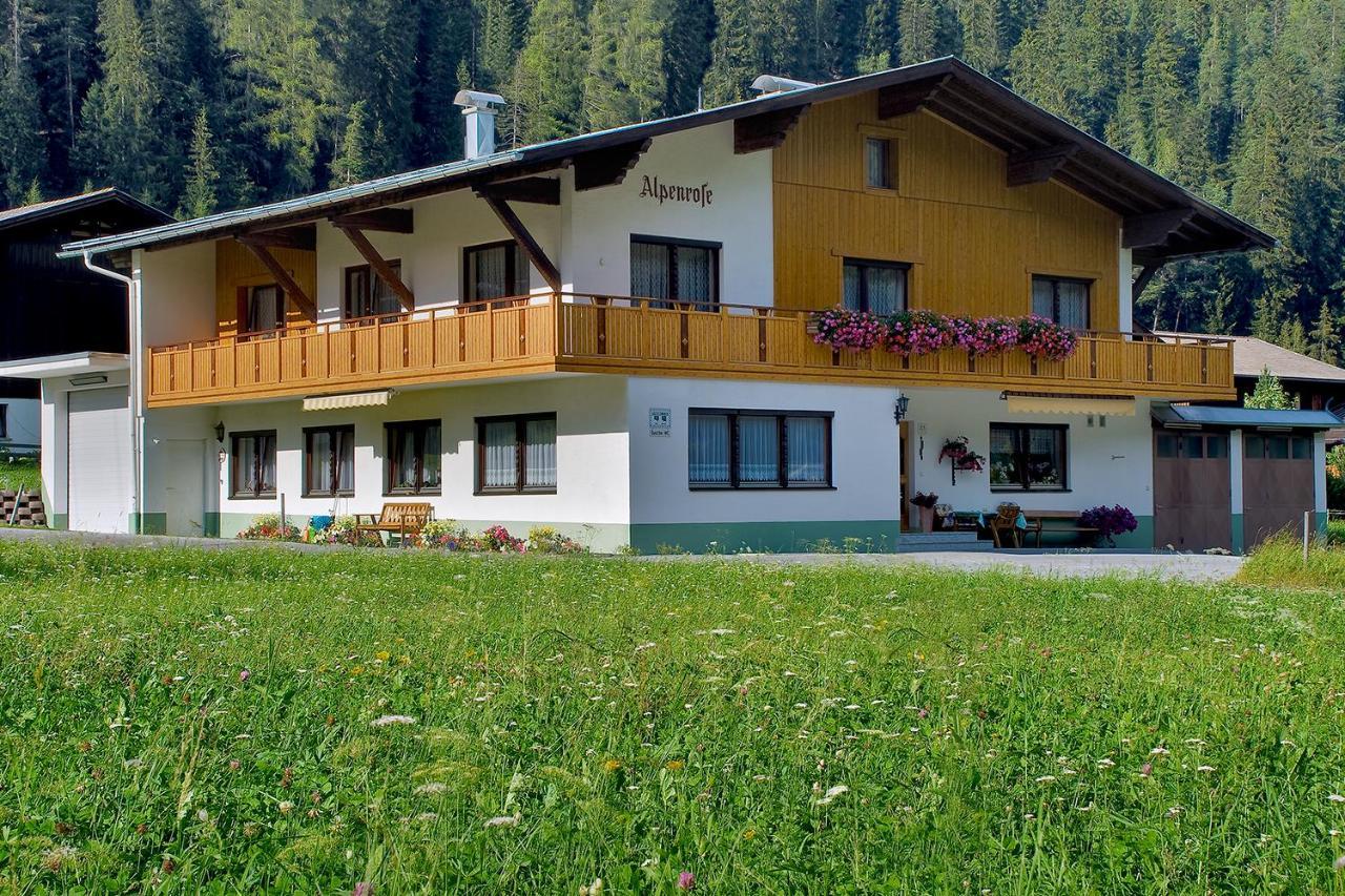 Alpenrose Appartements Burger Evelin Sankt Anton am Arlberg Exterior foto
